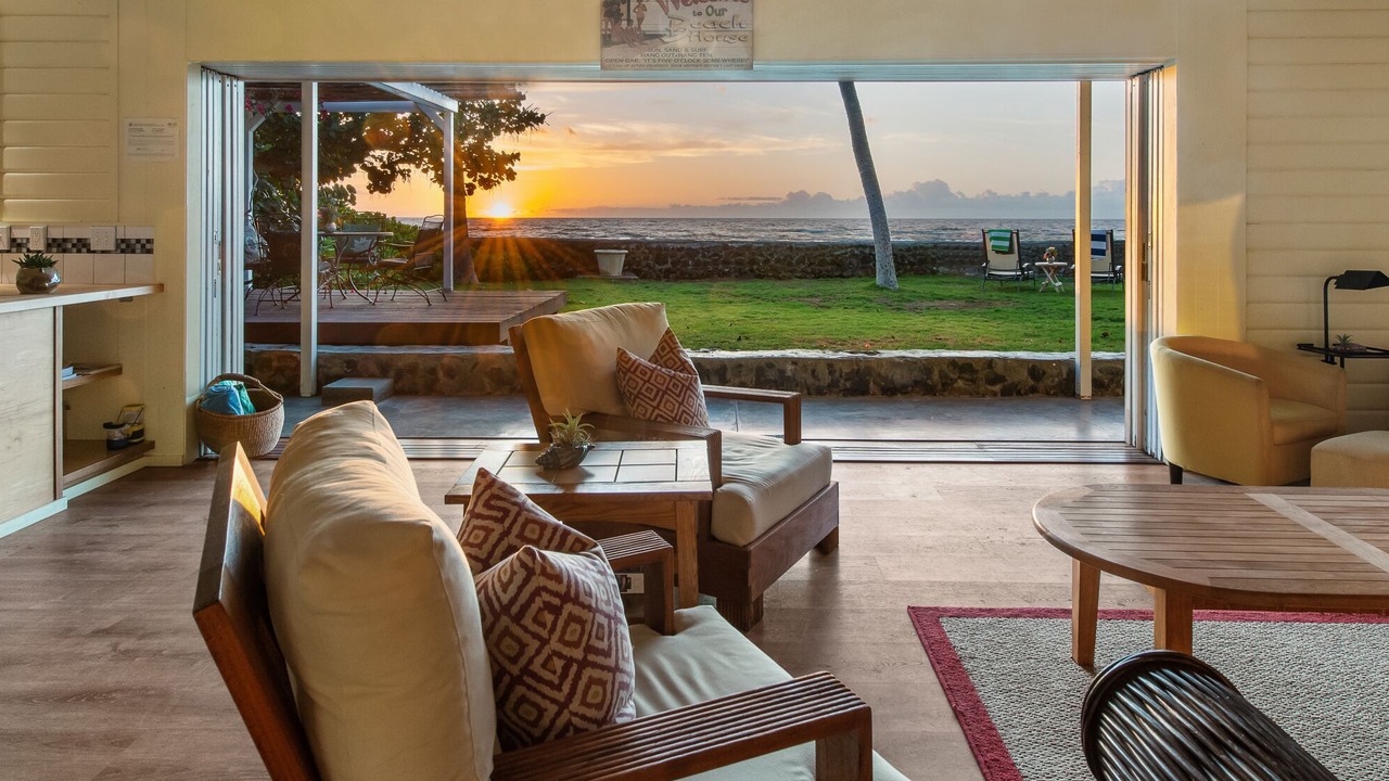 Photo of Livingroom in Kamuela