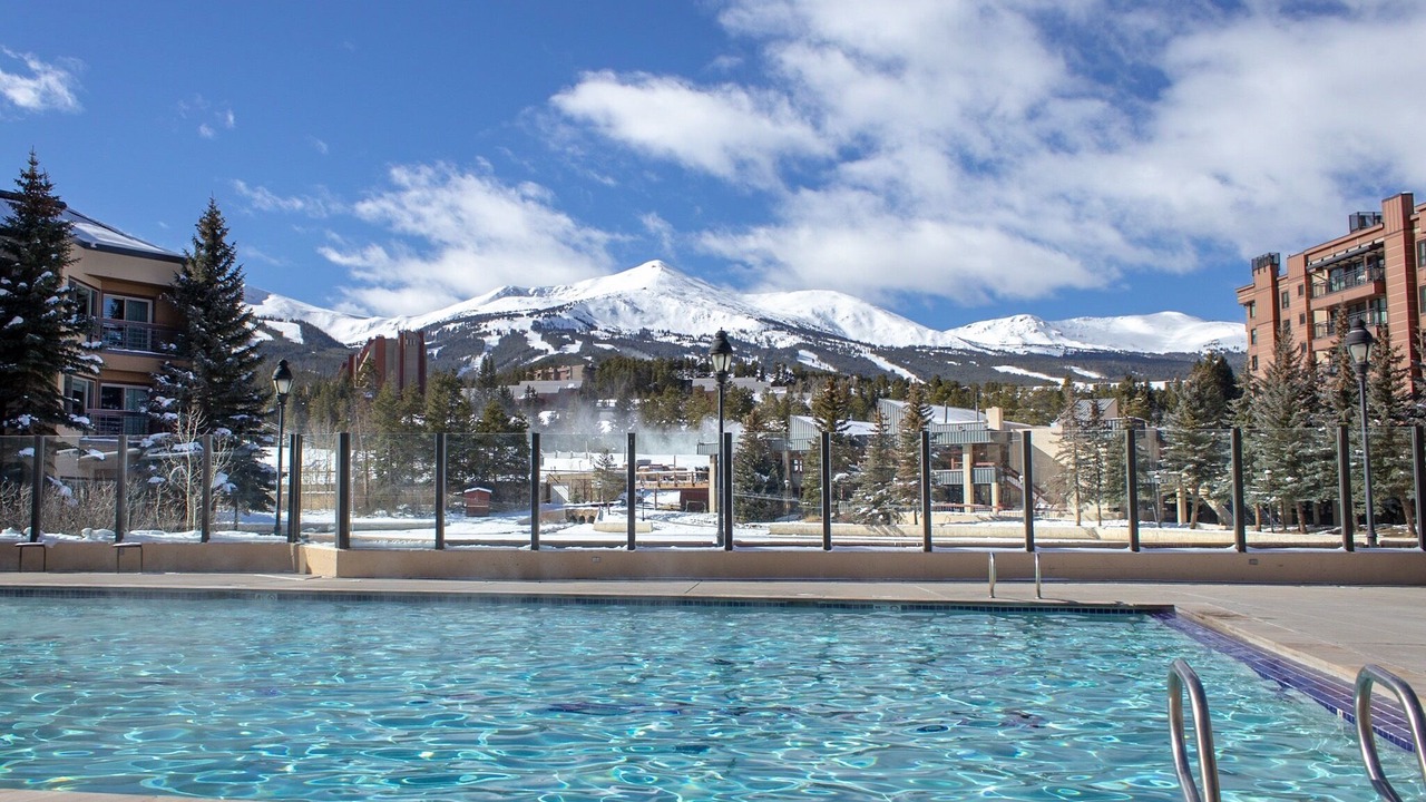 Photo of Outdoor in Peak 9