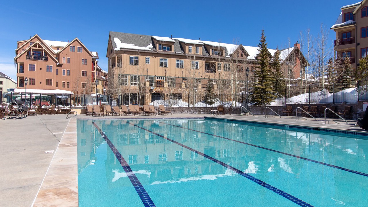 Photo of Outdoor in Peak 9