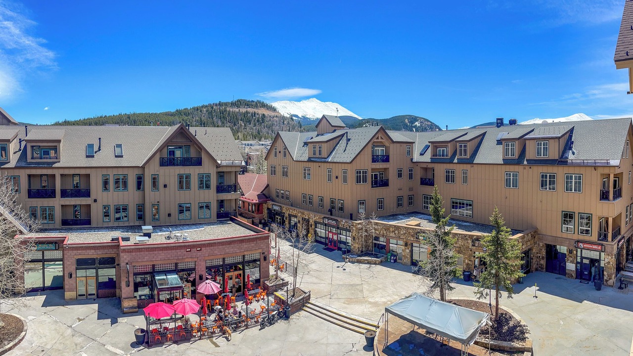 Photo of Patio Balcony in Peak 9