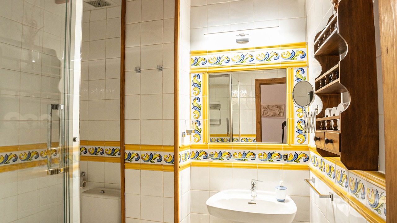 Photo of Bathroom in Robledillo de Gata