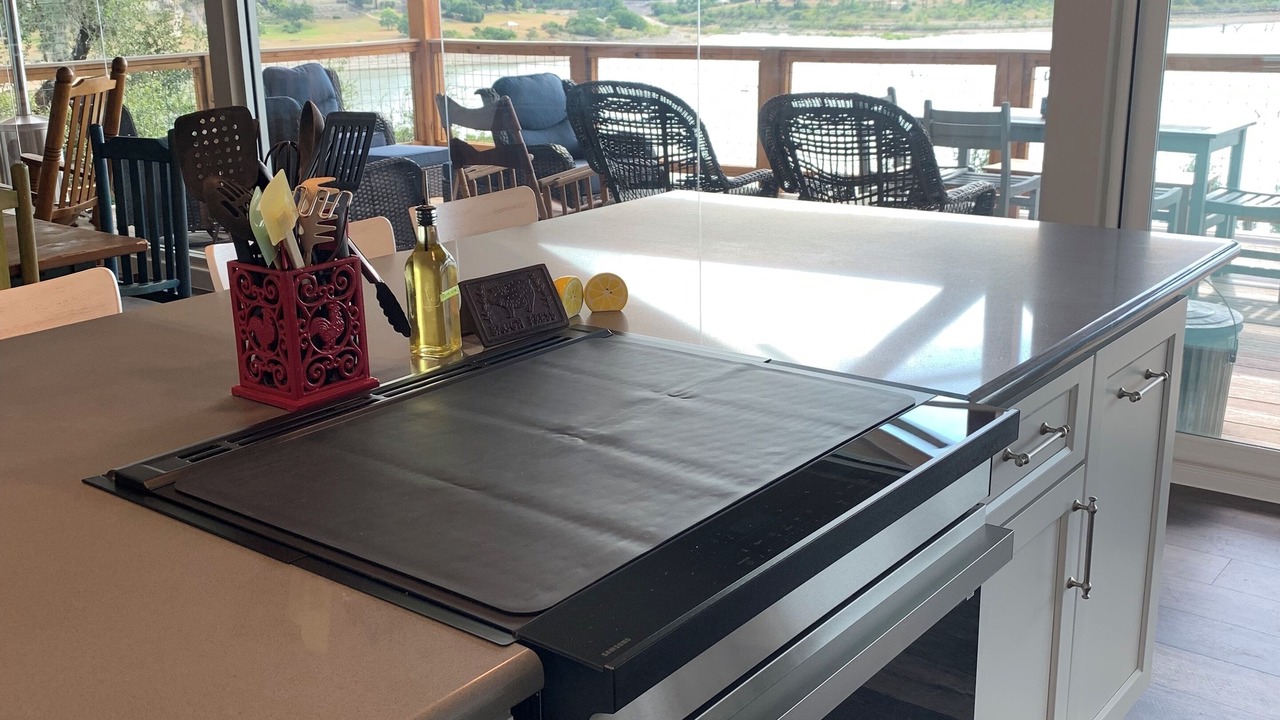 Photo of Kitchen in Canyon Lake