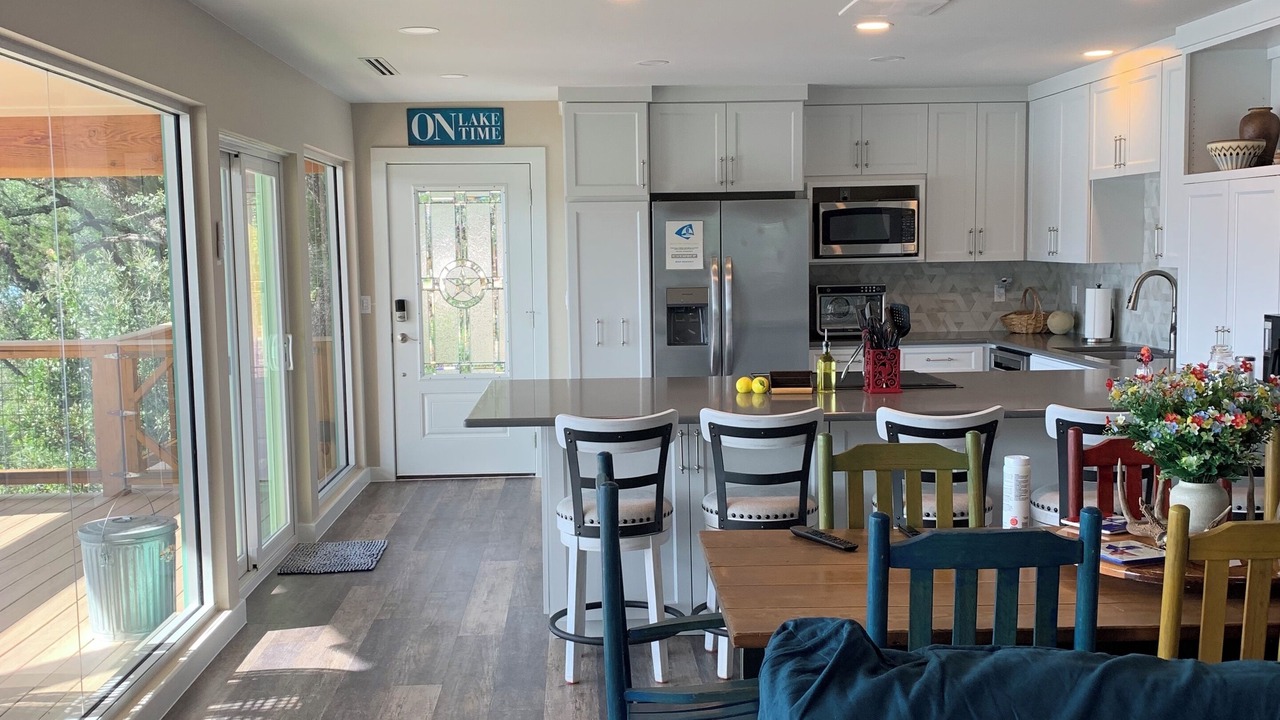 Photo of Kitchen in Canyon Lake