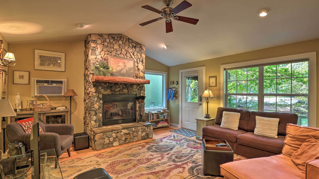 Photo of Livingroom in Lynn