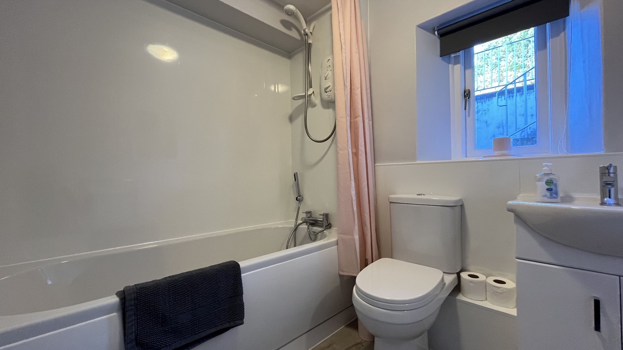 Photo of Bathroom in Dittisham