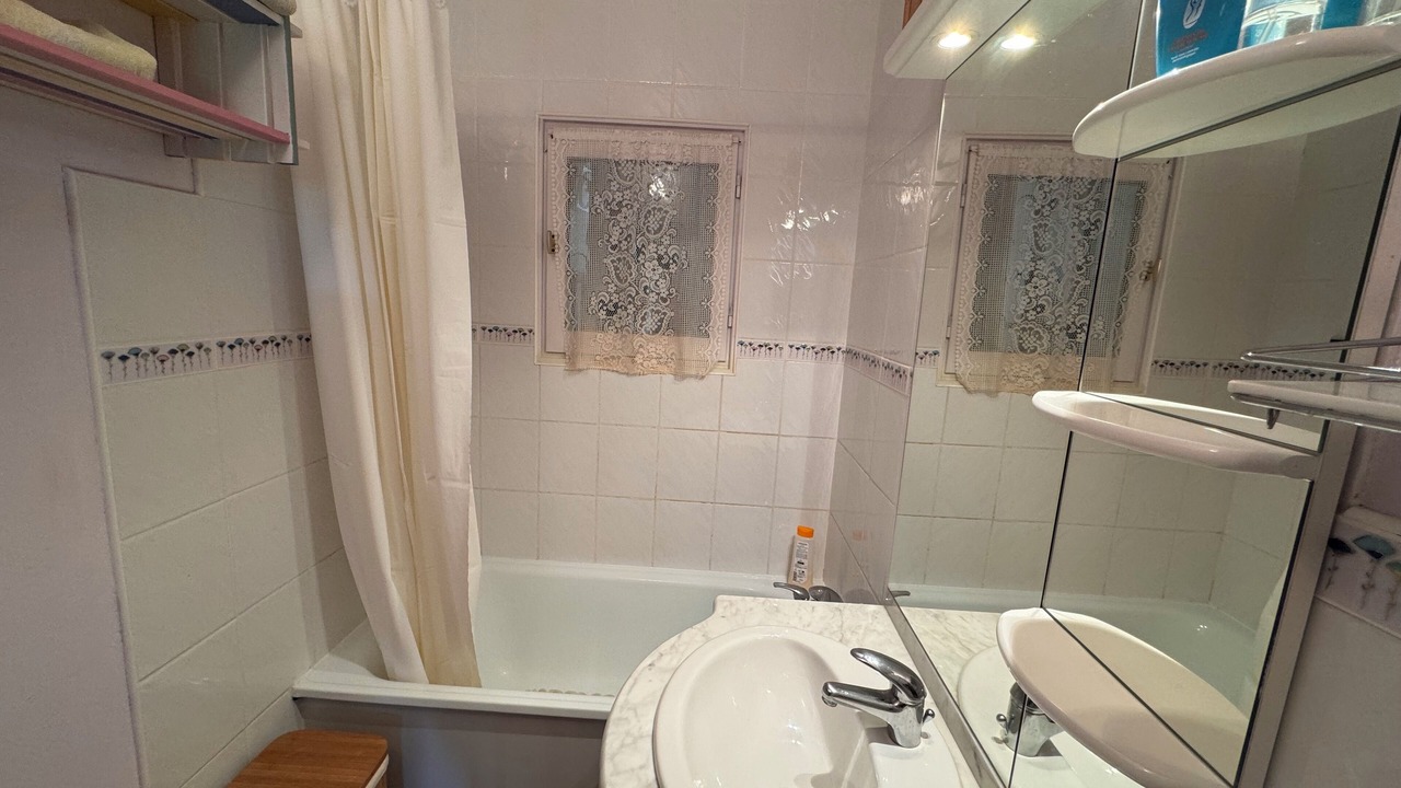 Photo of Bathroom in Chorges