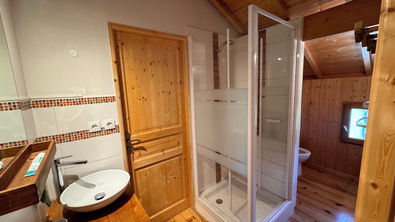 Photo of Bathroom in Chorges