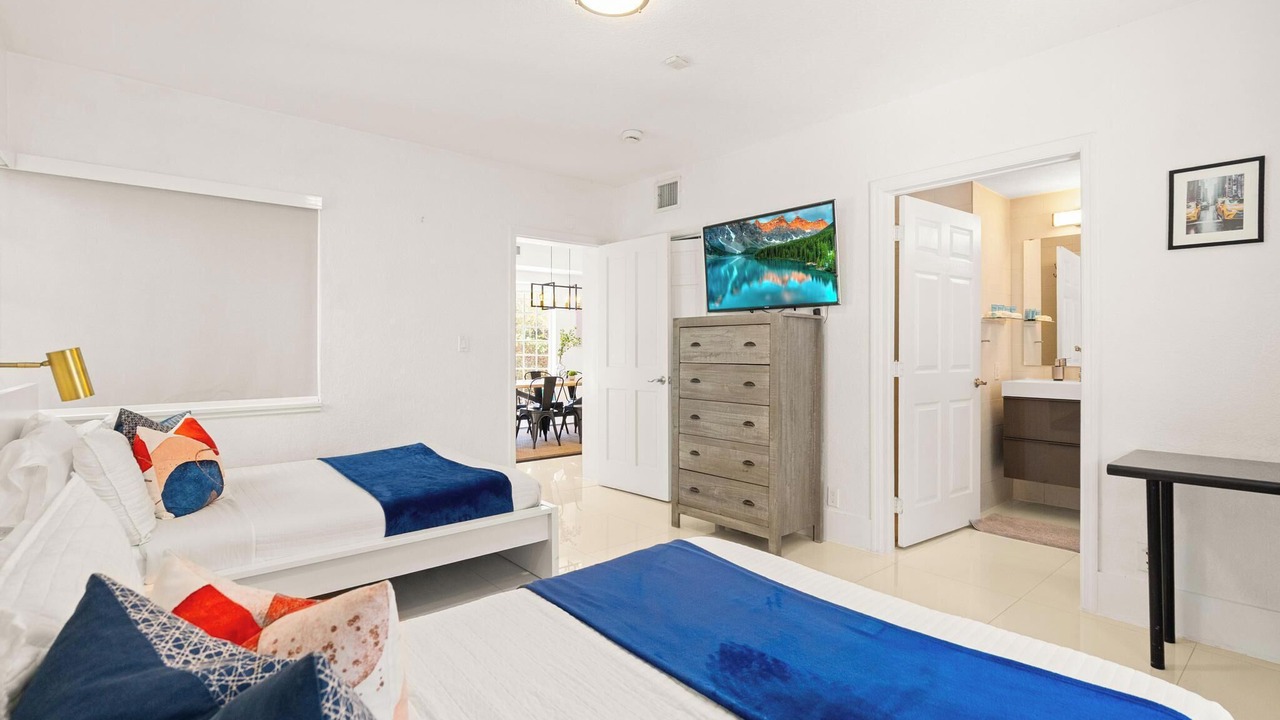 Photo of Bedroom in West Avenue
