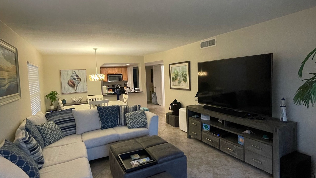 Photo of Livingroom in Cocoa Beach