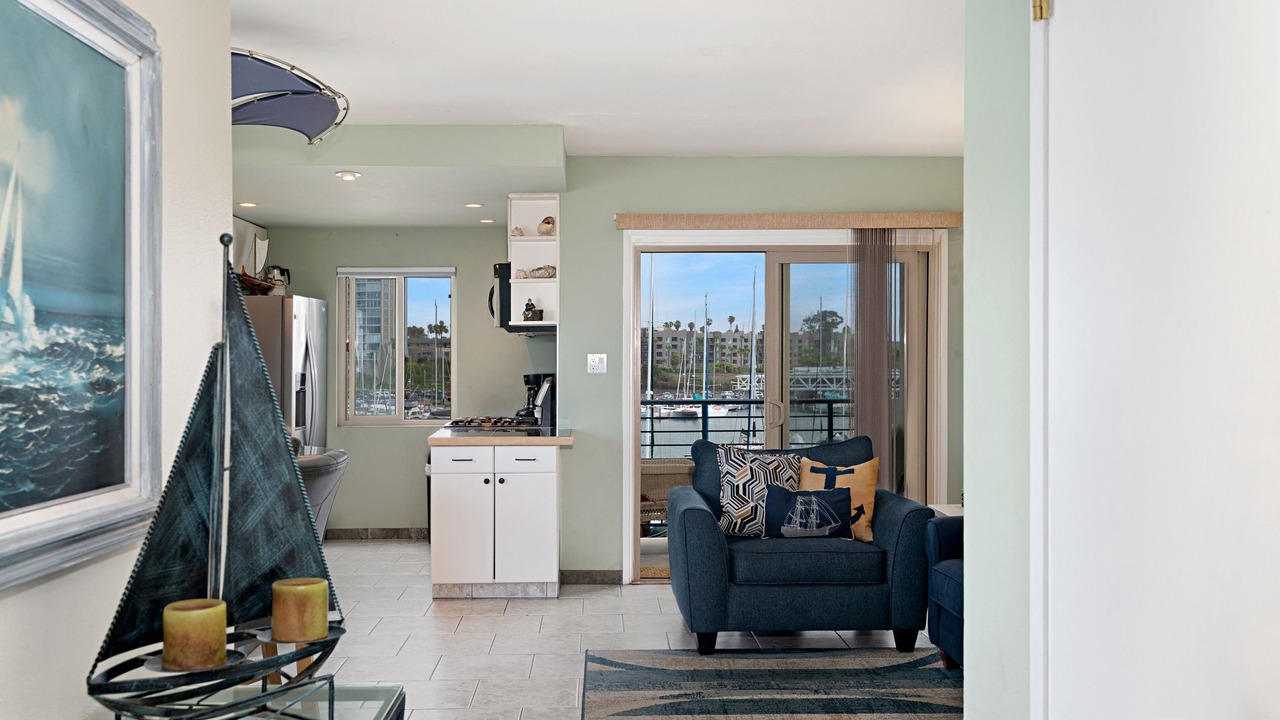 Photo of Livingroom in Townsite