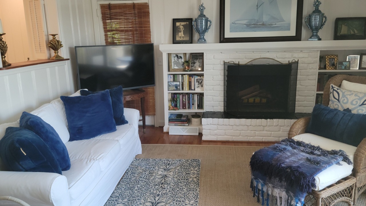 Photo of Livingroom in West Beach