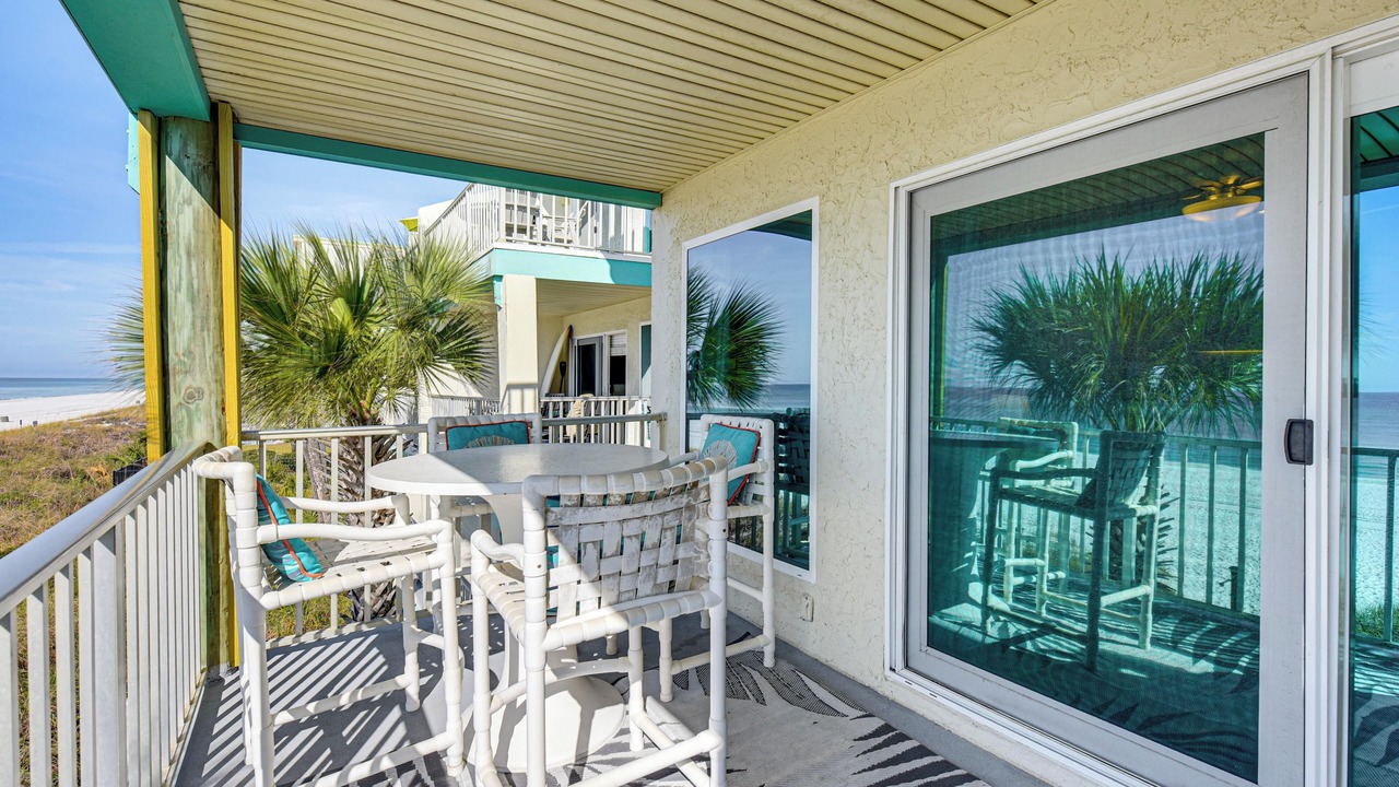 Photo of Patio Balcony in Biltmore Beach