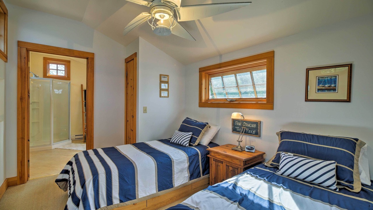 Photo of Bedroom in North Hero