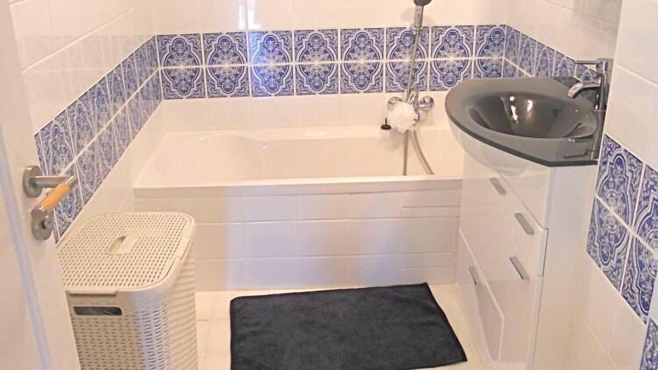 Photo of Bathroom in La Jetee