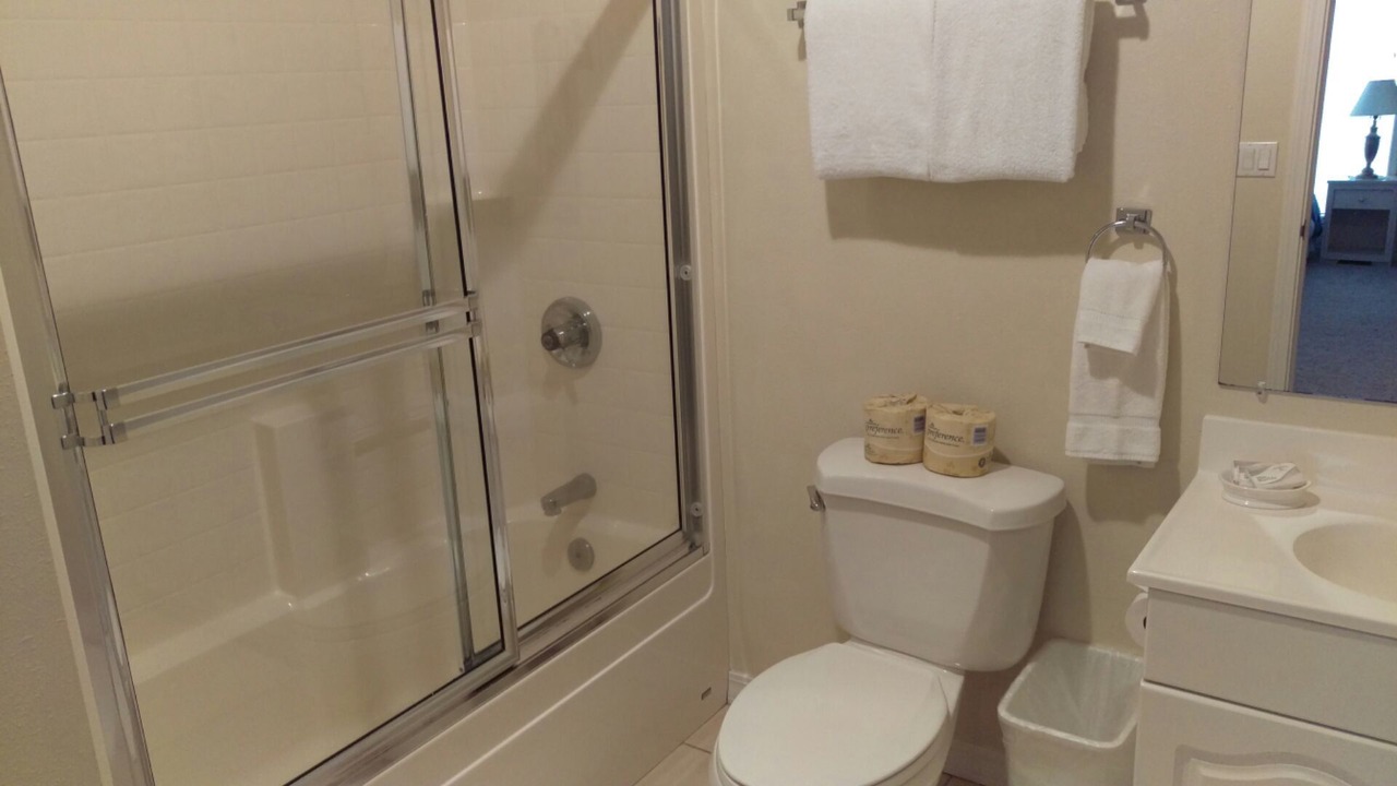 Photo of Bathroom in Neskowin