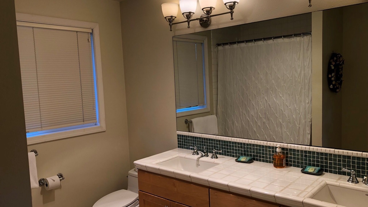 Photo of Bathroom in Neskowin