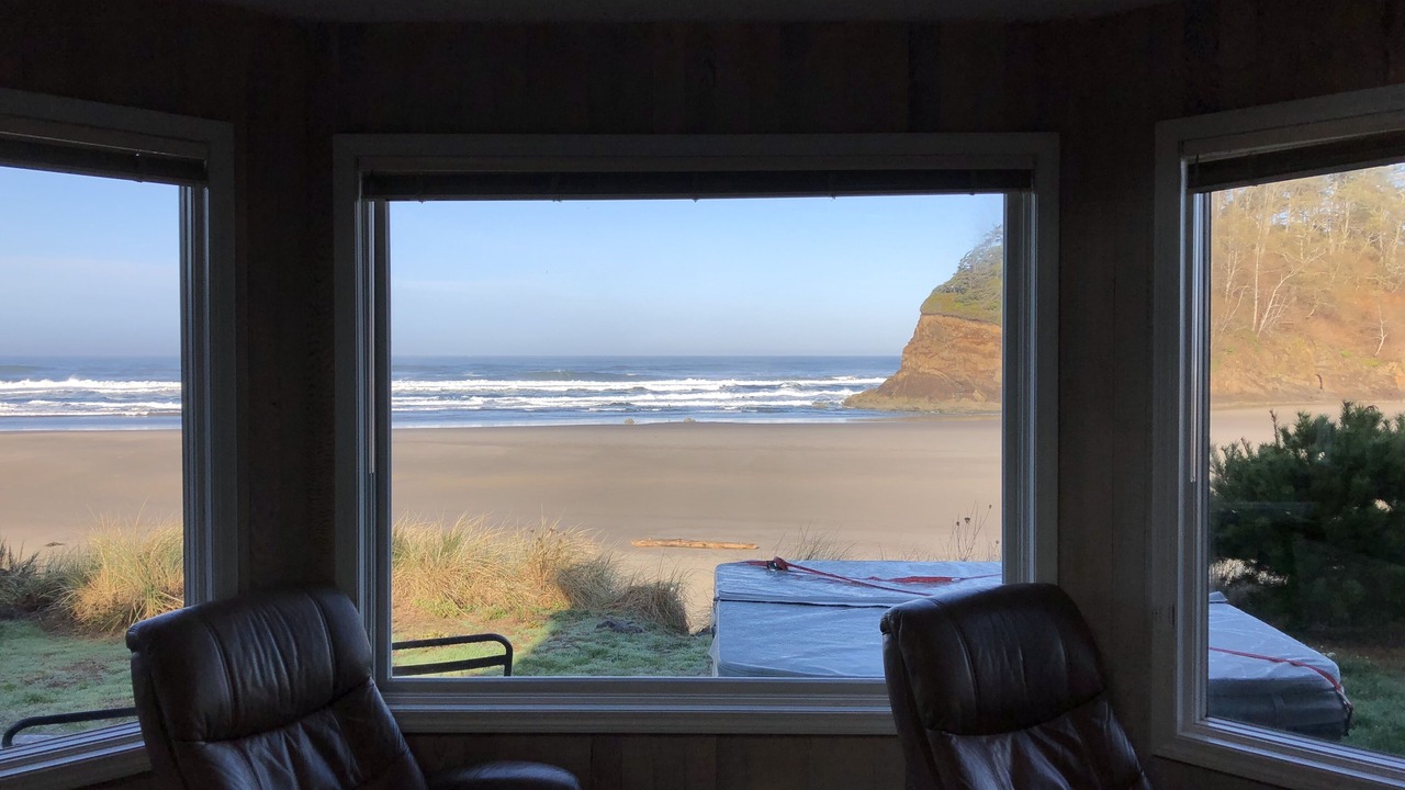 Photo of Bedroom in Neskowin