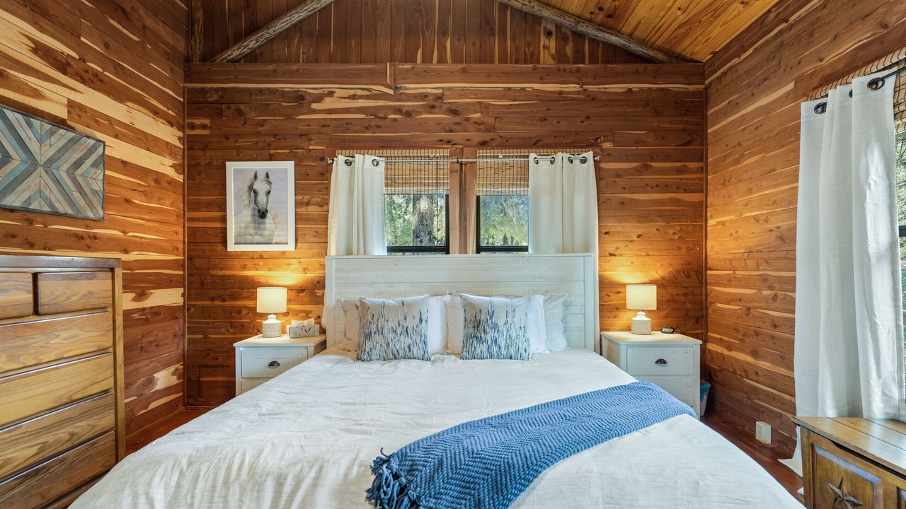 Photo of Bedroom in La Grange