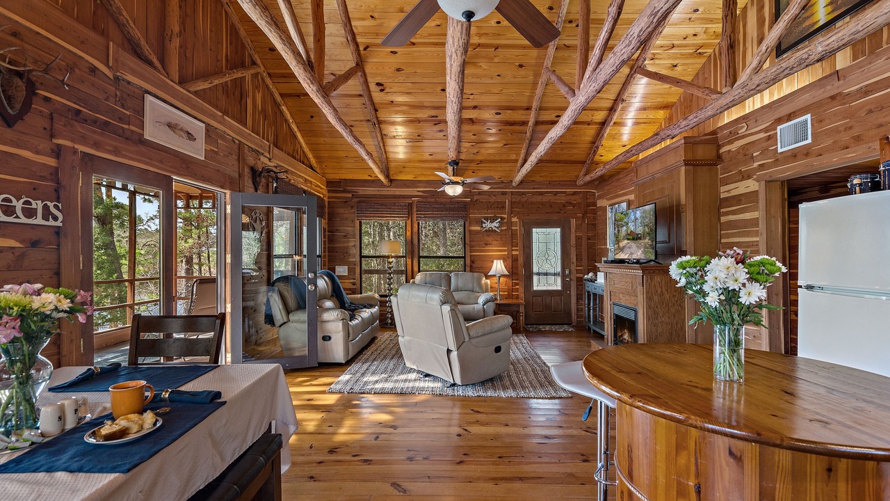 Photo of Livingroom in La Grange