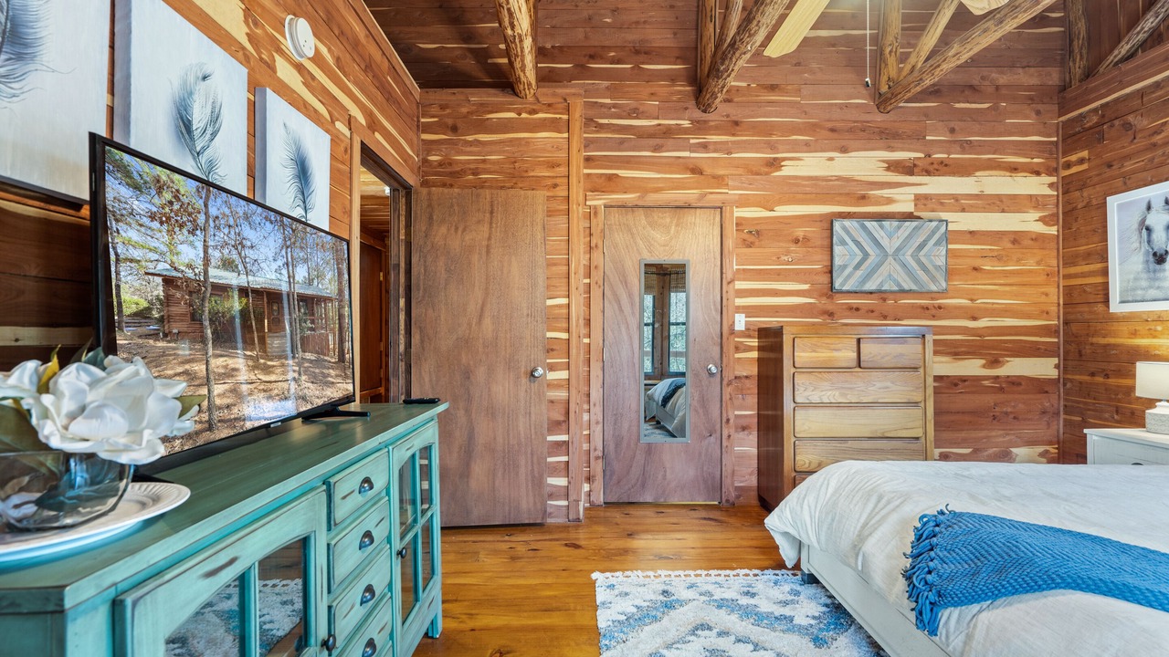 Photo of Bedroom in La Grange