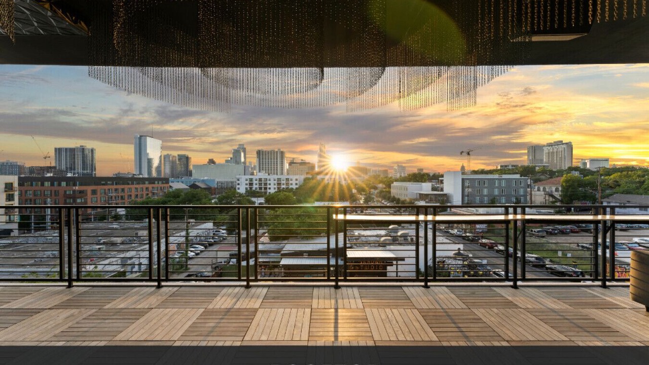 Photo of Patio Balcony in East Cesar Chavez