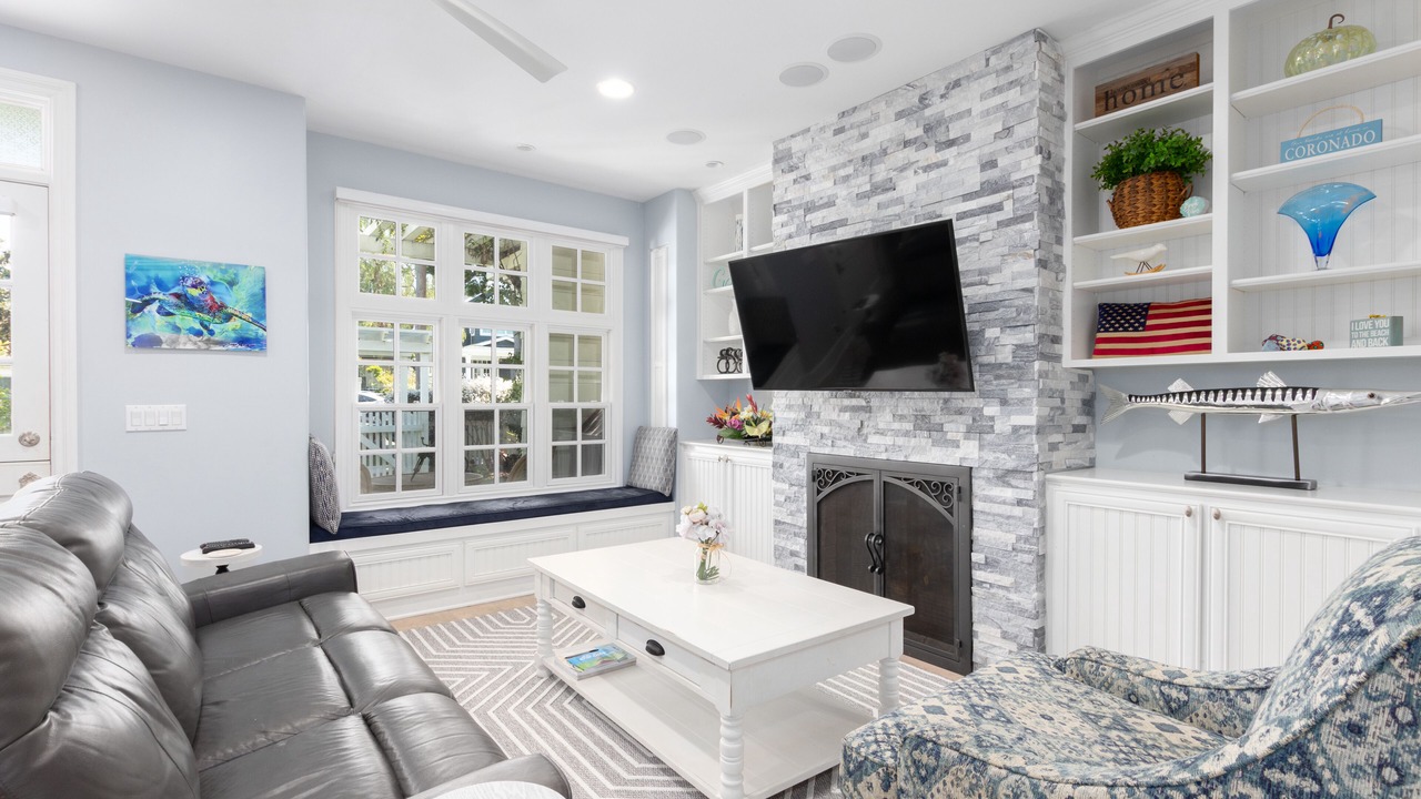 Photo of Livingroom in Coronado