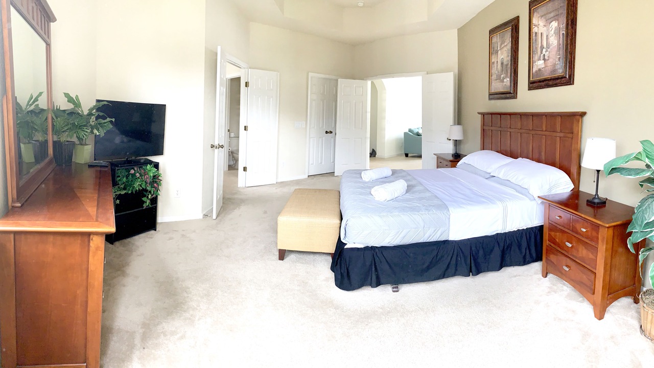 Photo of Bedroom in Trafalgar Village