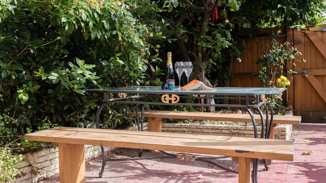 Photo of Others in Vauxhall