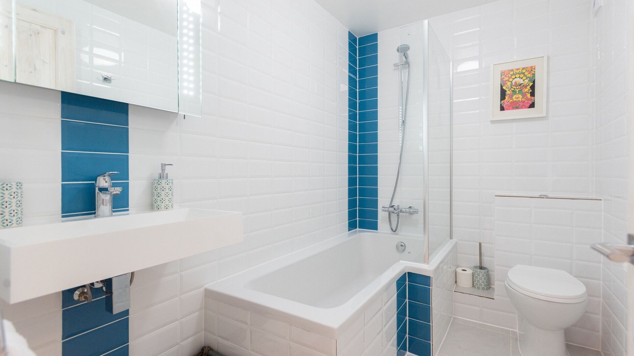 Photo of Others in Vauxhall