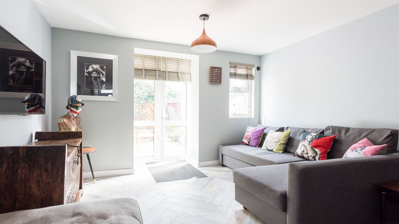 Photo of Others in Vauxhall