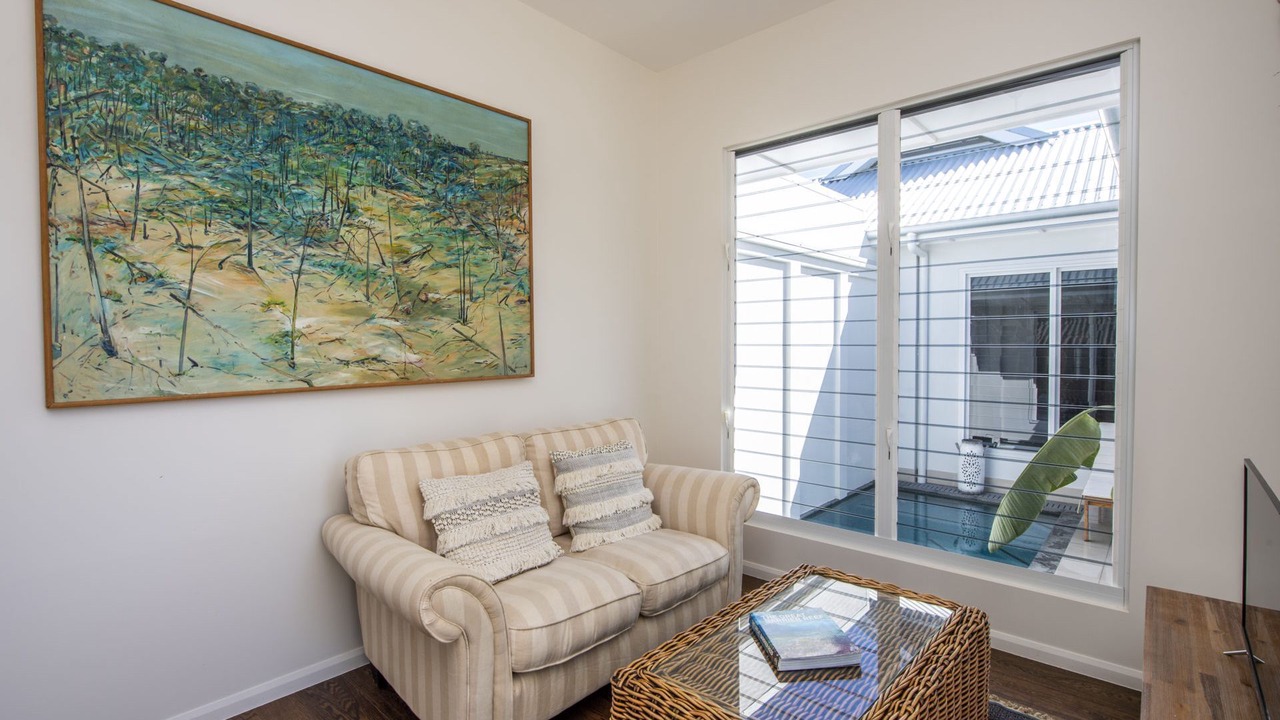 Photo of Livingroom in Picnic Bay