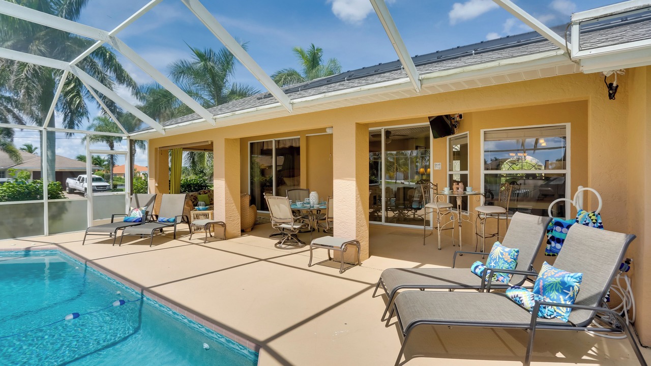 Photo of Outdoor in Pelican