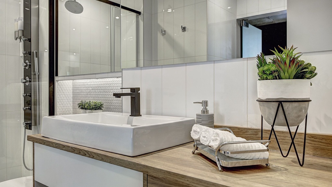 Photo of Bathroom in Shaughnessy Village