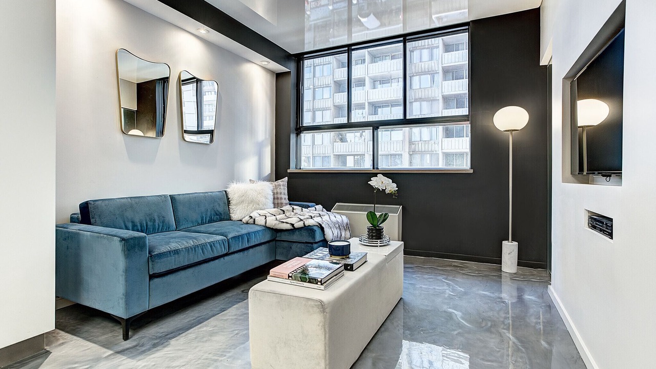 Photo of Livingroom in Shaughnessy Village