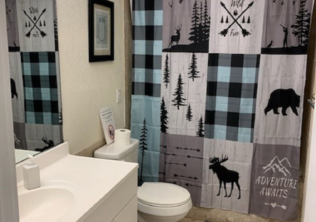 Photo of Bathroom in Sulphur