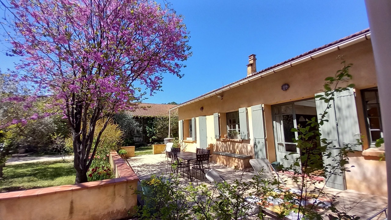 Photo of Outdoor in Mormoiron