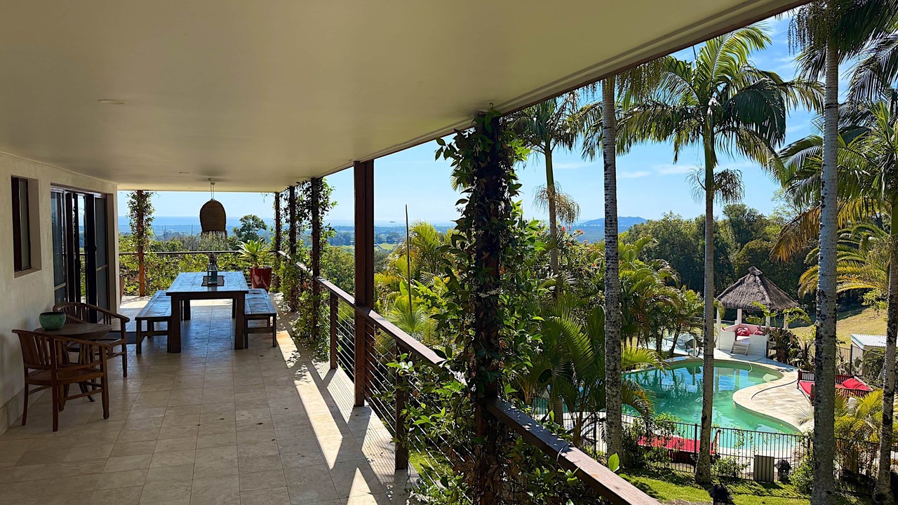 Photo of Patio Balcony in McLeods Shoot