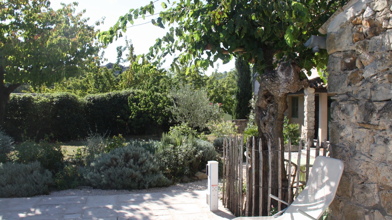 Photo of Outdoor in Courry