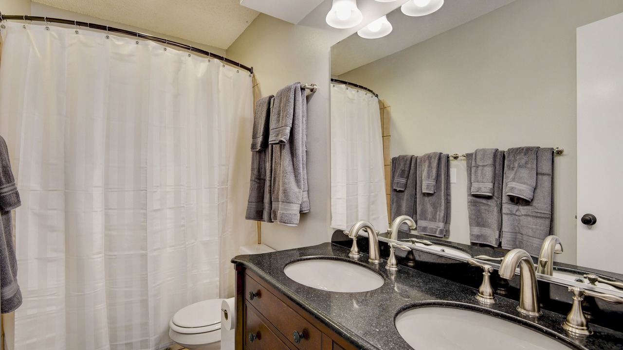 Photo of Bathroom in Mission