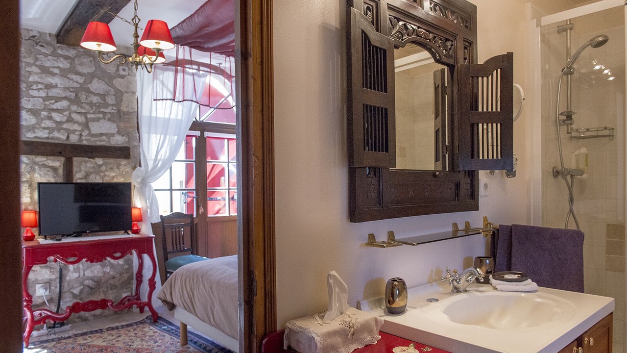 Photo of Bathroom in Saint-Eutrope-de-Born