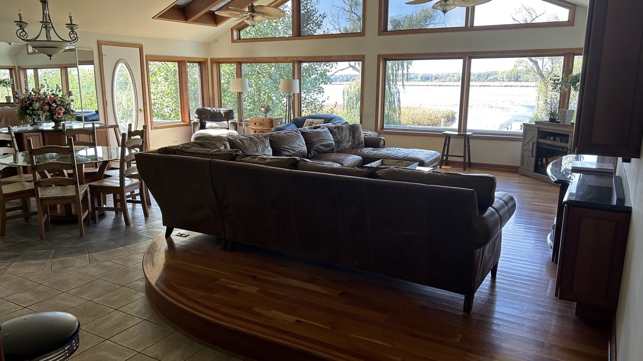 Photo of Livingroom in Richmond