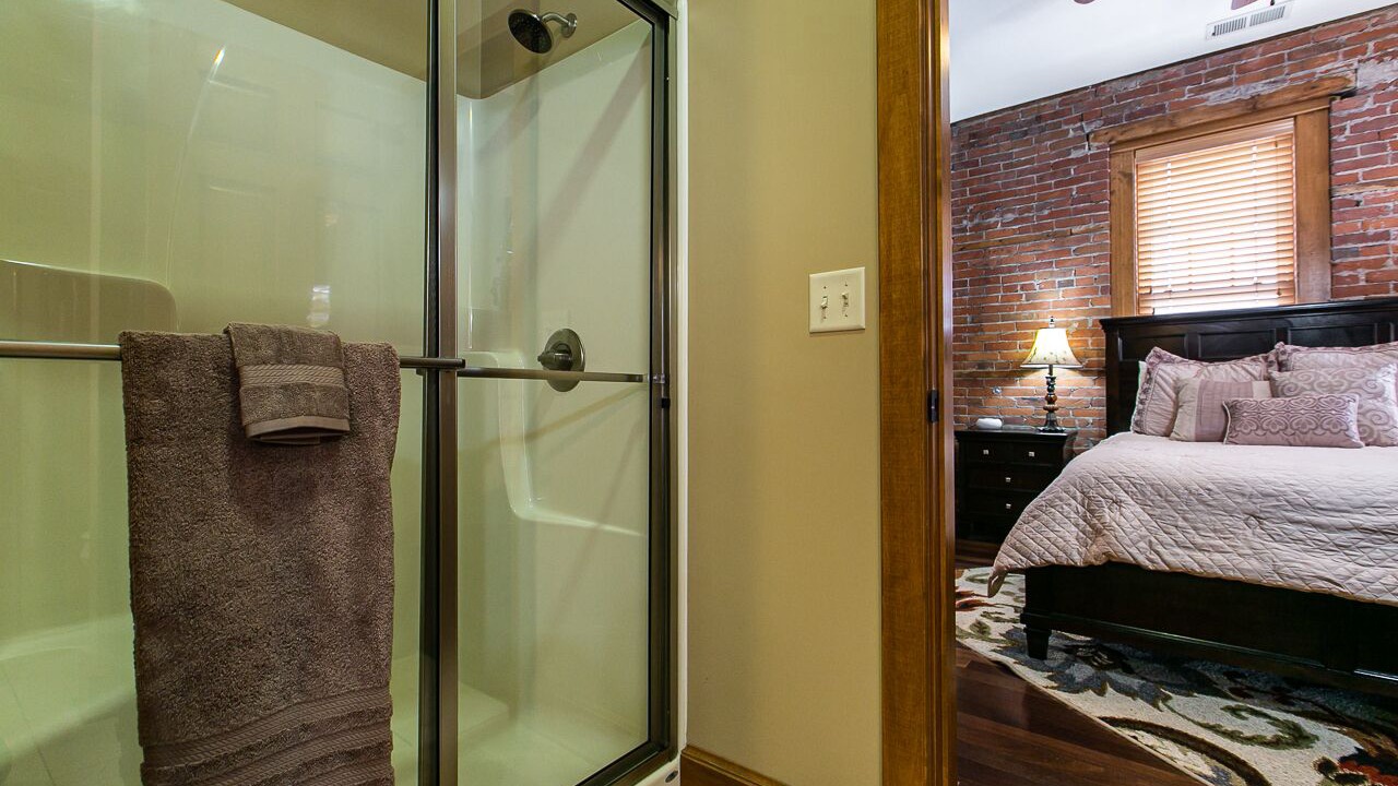 Photo of Bedroom in Dubuque