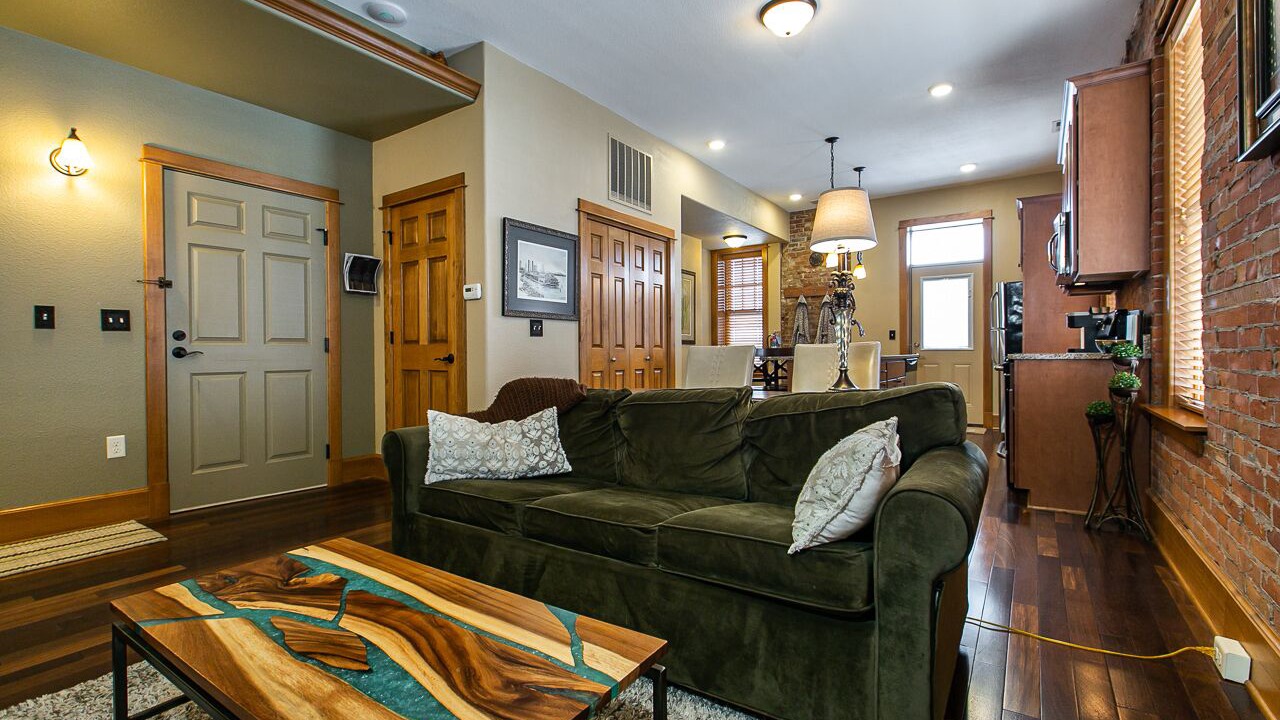 Photo of Livingroom in Dubuque