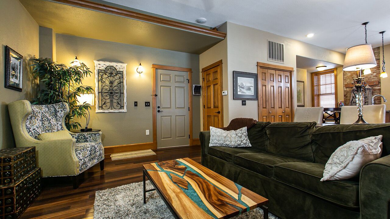 Photo of Livingroom in Dubuque