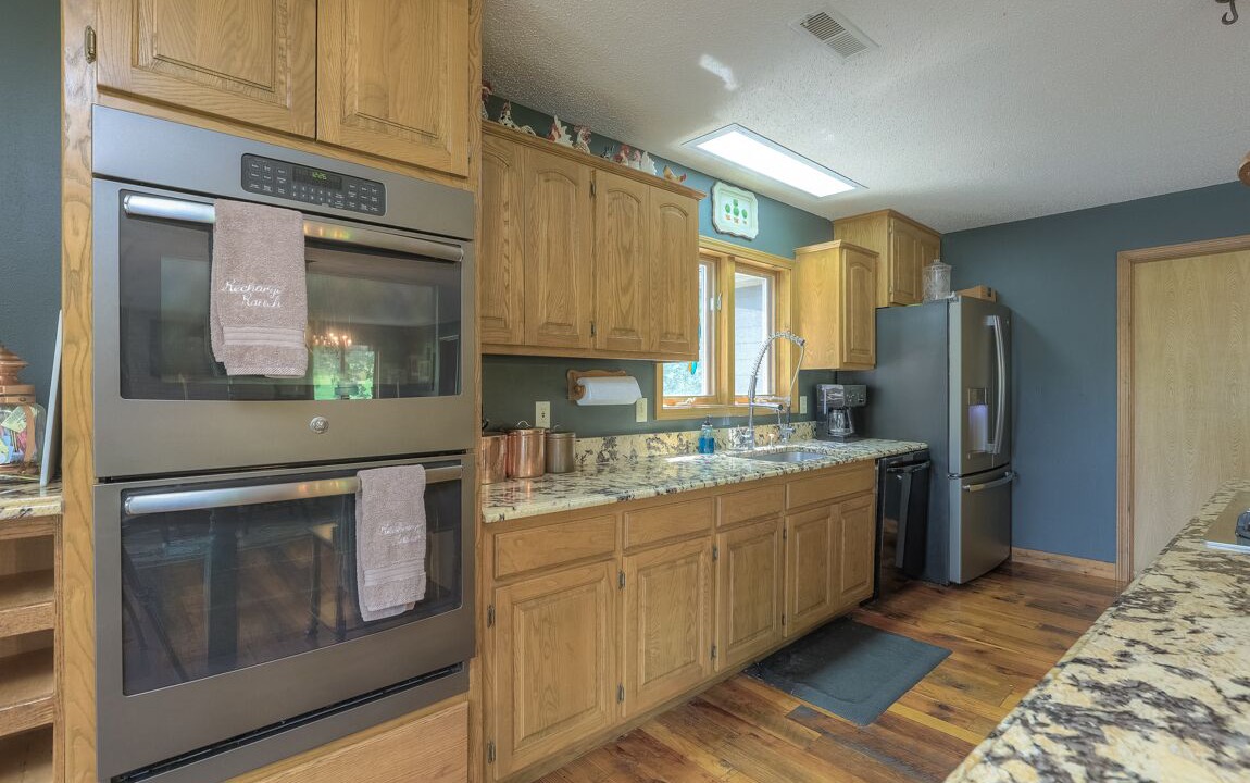 Photo of Kitchen in Bois D Arc