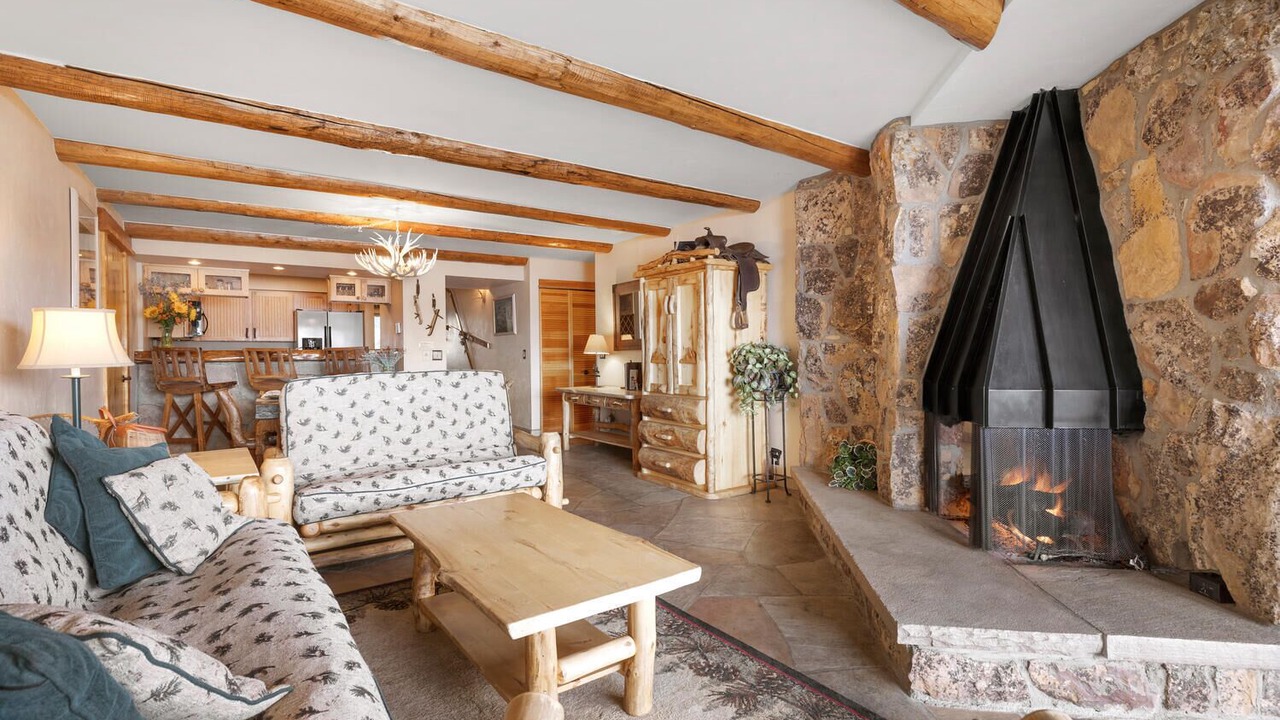 Photo of Livingroom in Dillon