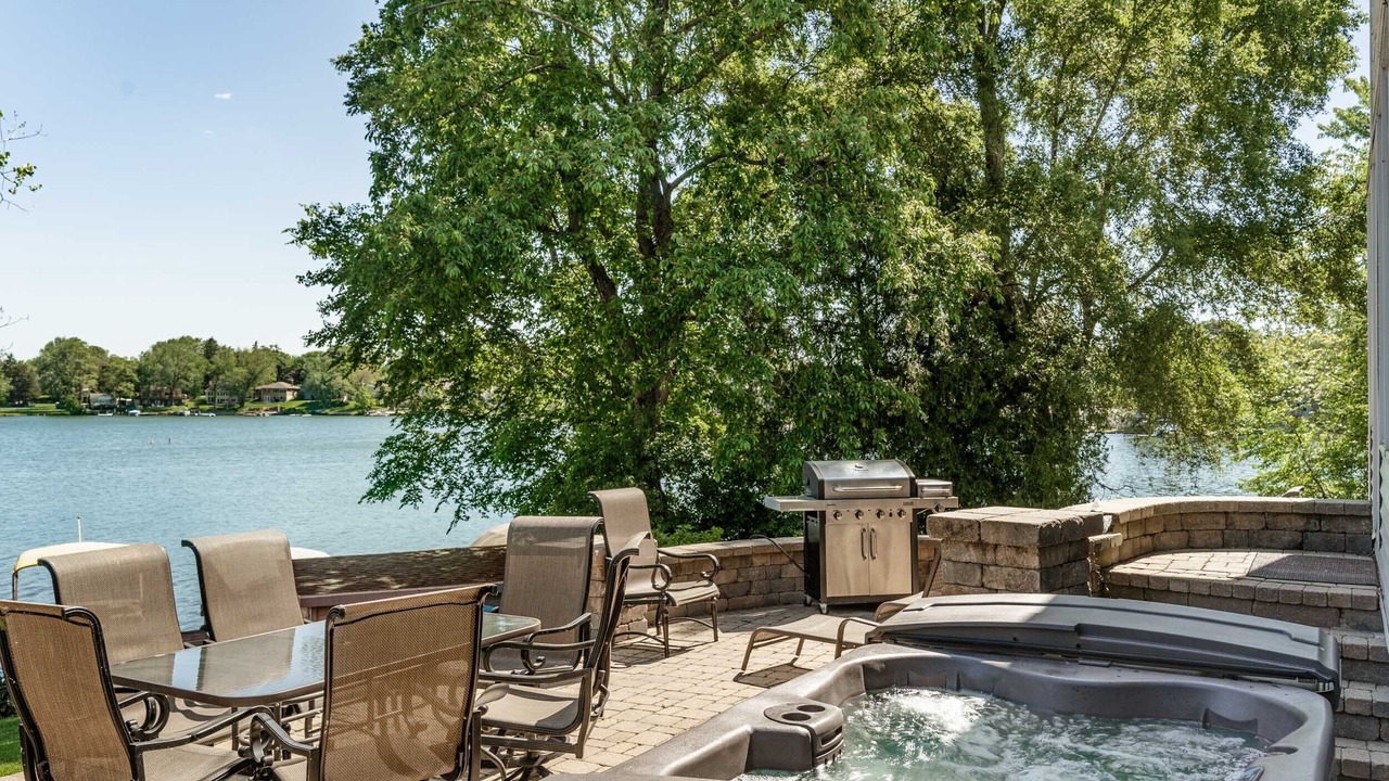 Photo of Outdoor in Lake Shangrila