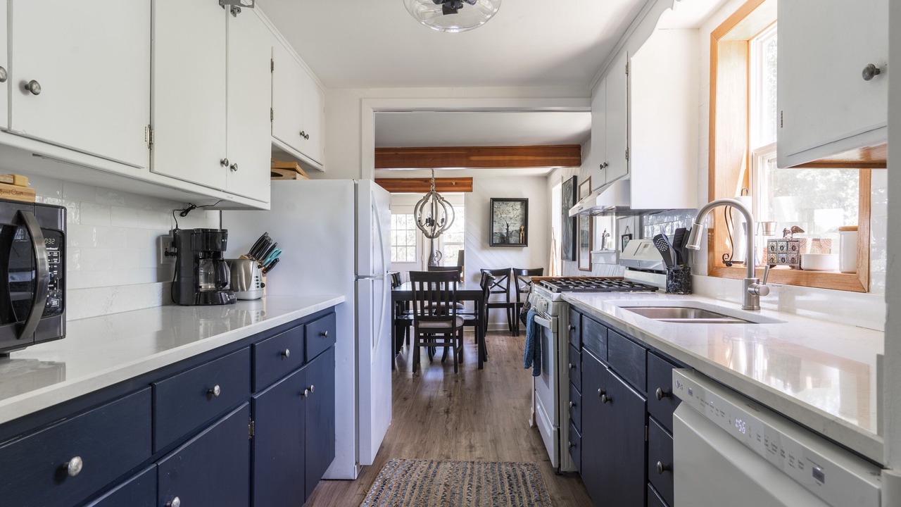 Photo of Kitchen in Lake Shangrila