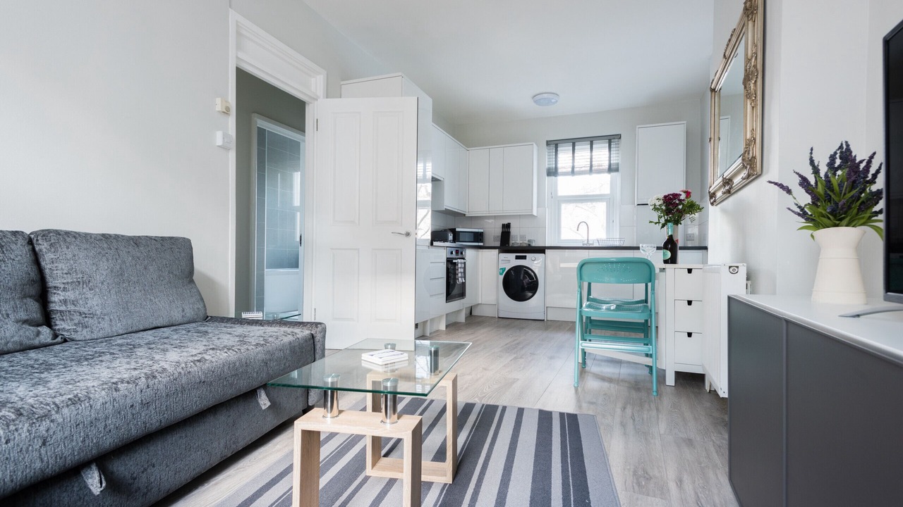 Photo of Others in Euston