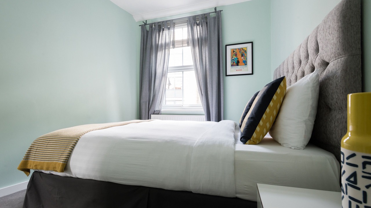 Photo of Others in Euston